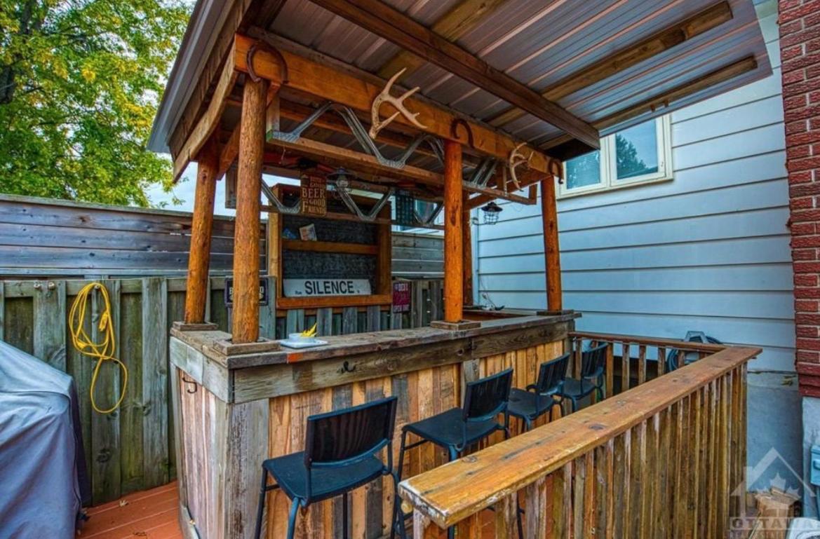 Castlerooms Homestay Ottawa Buitenkant foto